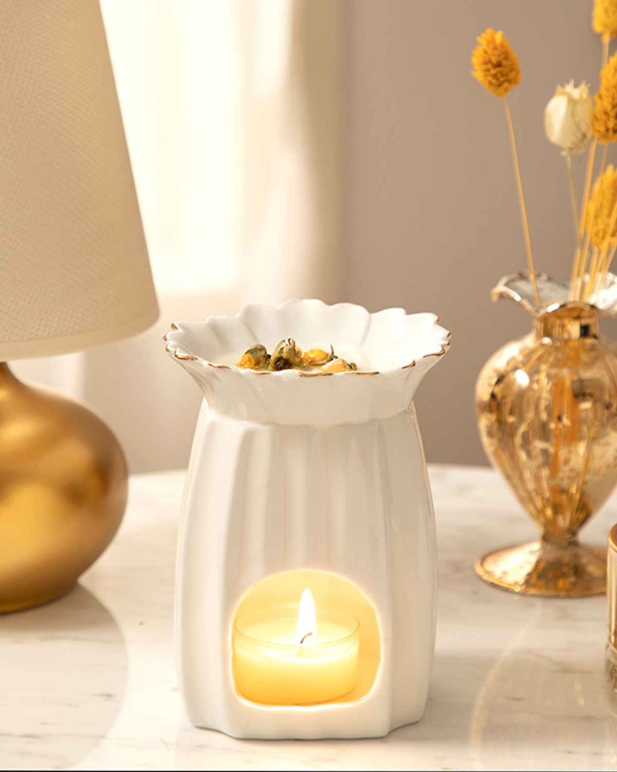 000000010032489001_1 Daisy Bouquet Green Censer 11X11X14 cm White