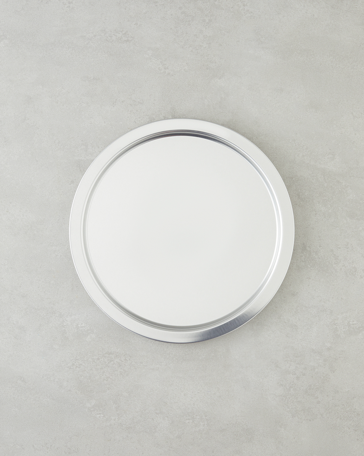 Emma Metal Tray 31.5 cm Silver    Металлический поднос Эмма 31,5 см, серебристый